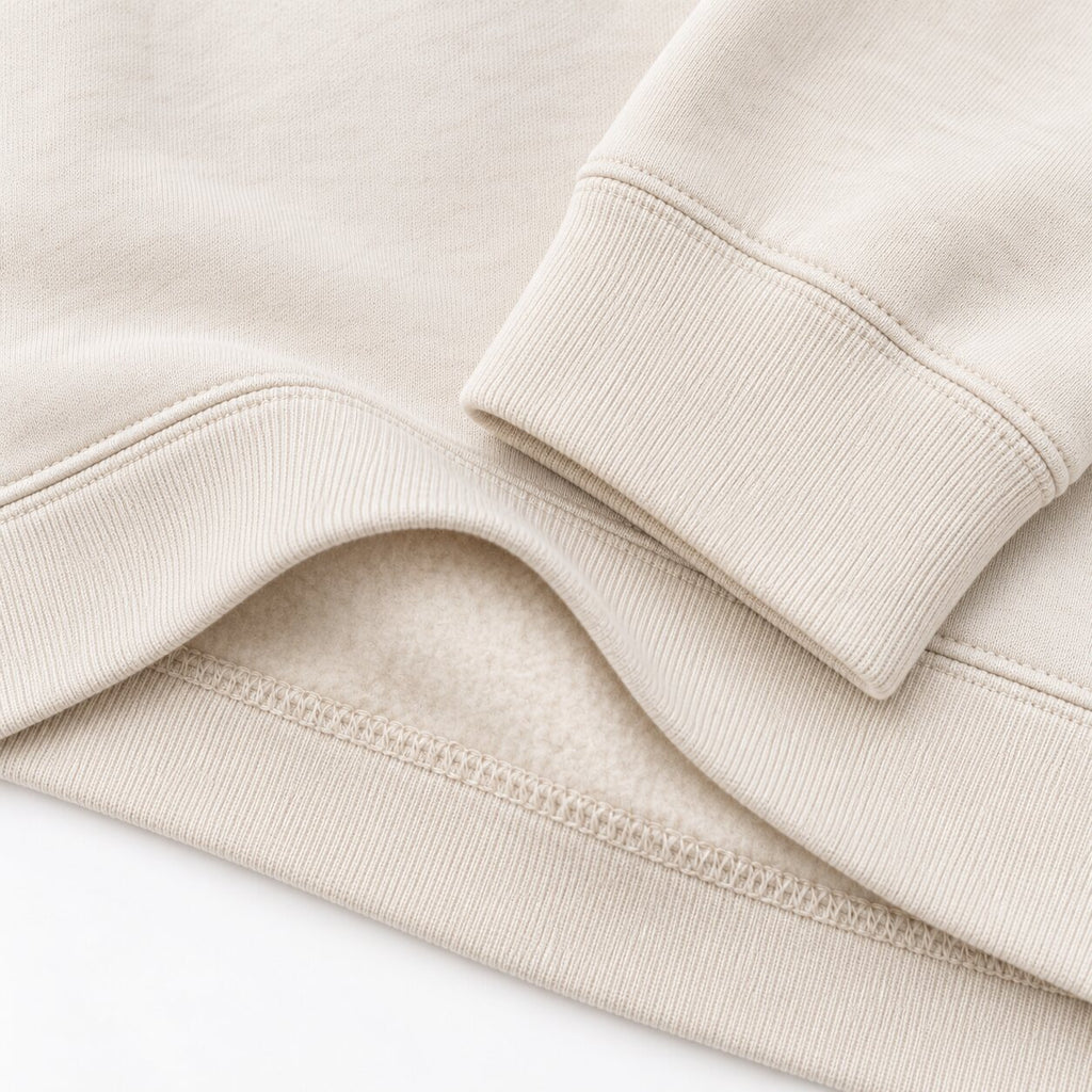 Detalle del tejido y felpa cepillada de la sudadera Vintage